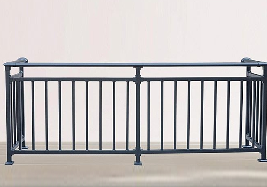 Barandilla de escalera moderna de aluminio para terraza de villa